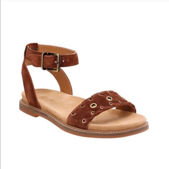 clarks womens flat sandals